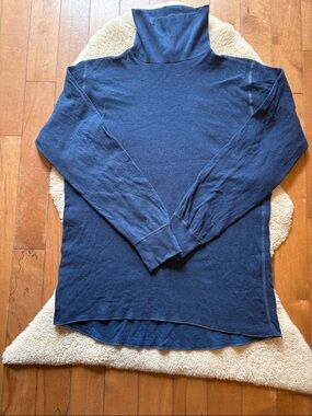40%Wool blend Logistik Unicorp turtleneck base layer